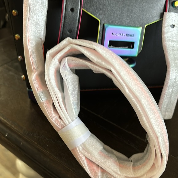 NWT Kors Manhattan School satchel - Picture 5 of 12